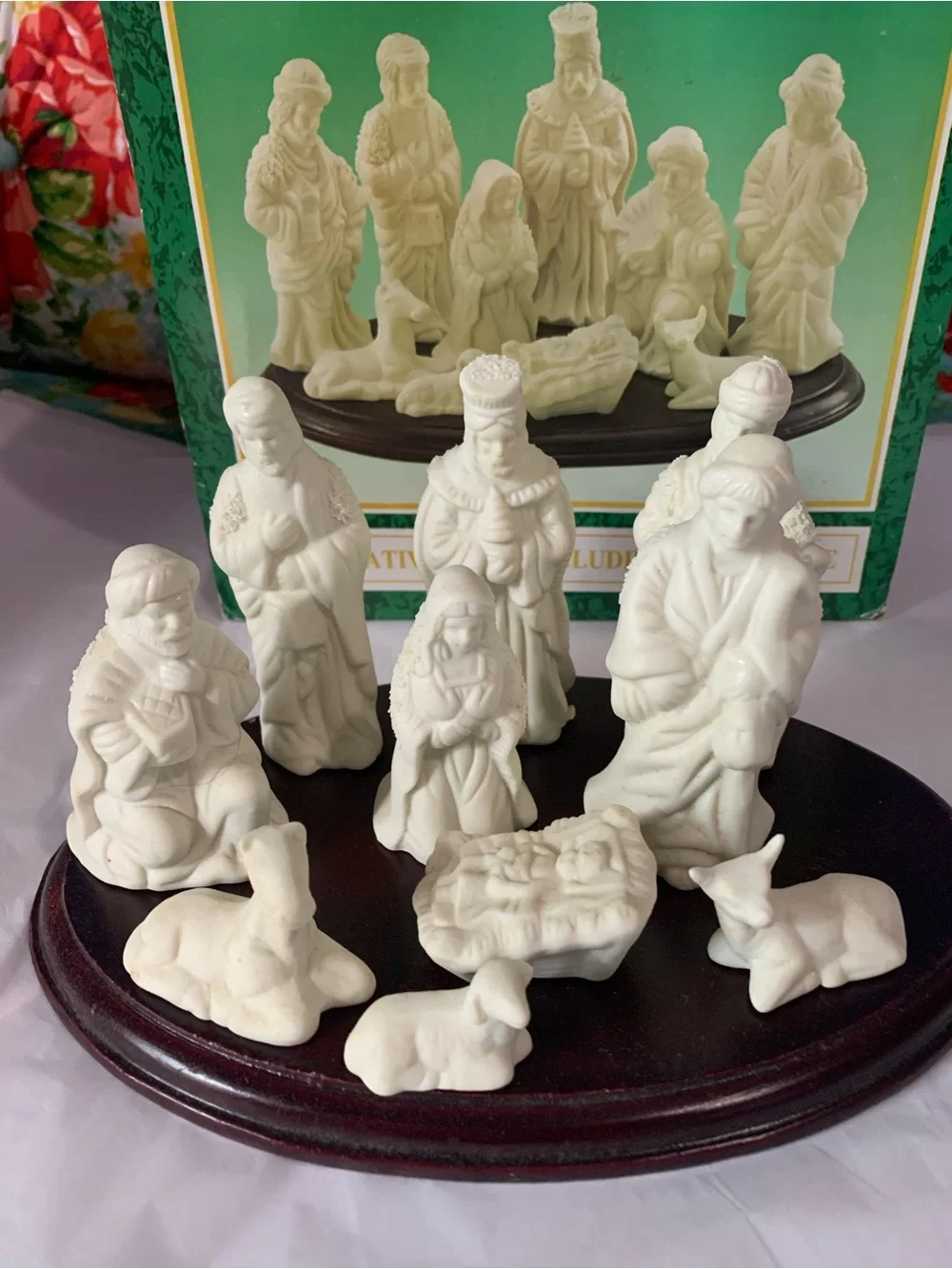 11 Piece Jade Collection World Bazaar Nativity Set with Base